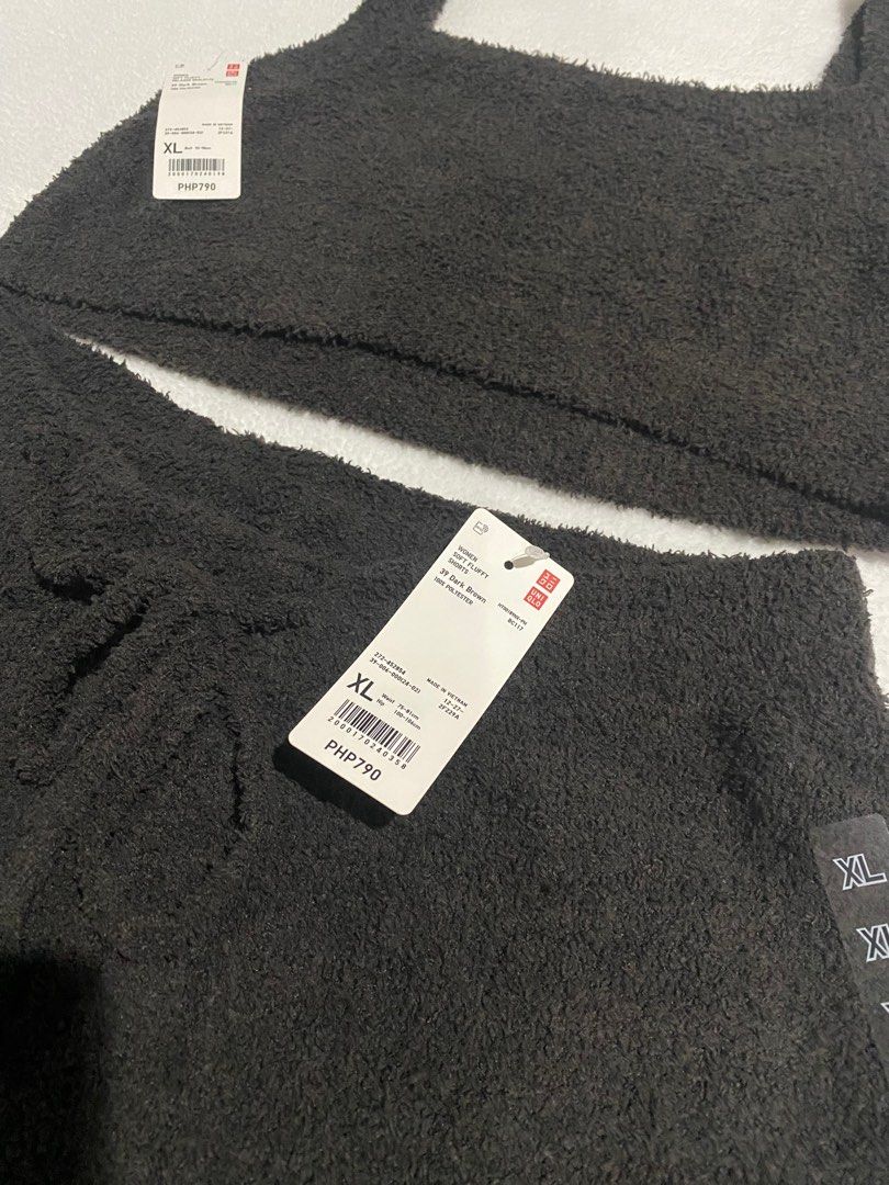 Uniqlo Fluffy Bralette and Shorts (Category: Sets or Coordinates) located in Pateros City. Submitted by suijionrandom (Listing ID 1338212331, Image 2). Description: Uniqlo Soft Fluffy Relaxed Bralette and Shorts (Set) Dark Brown Size: XL Brand new / Unused.
