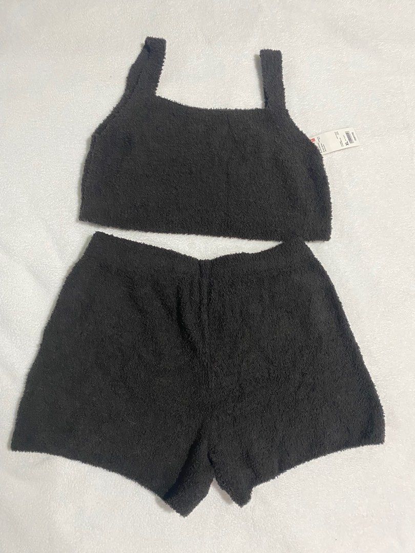 Uniqlo Fluffy Bralette and Shorts (Category: Sets or Coordinates) located in Pateros City. Submitted by suijionrandom (Listing ID 1338212331, Image 3). Description: Uniqlo Soft Fluffy Relaxed Bralette and Shorts (Set) Dark Brown Size: XL Brand new / Unused.