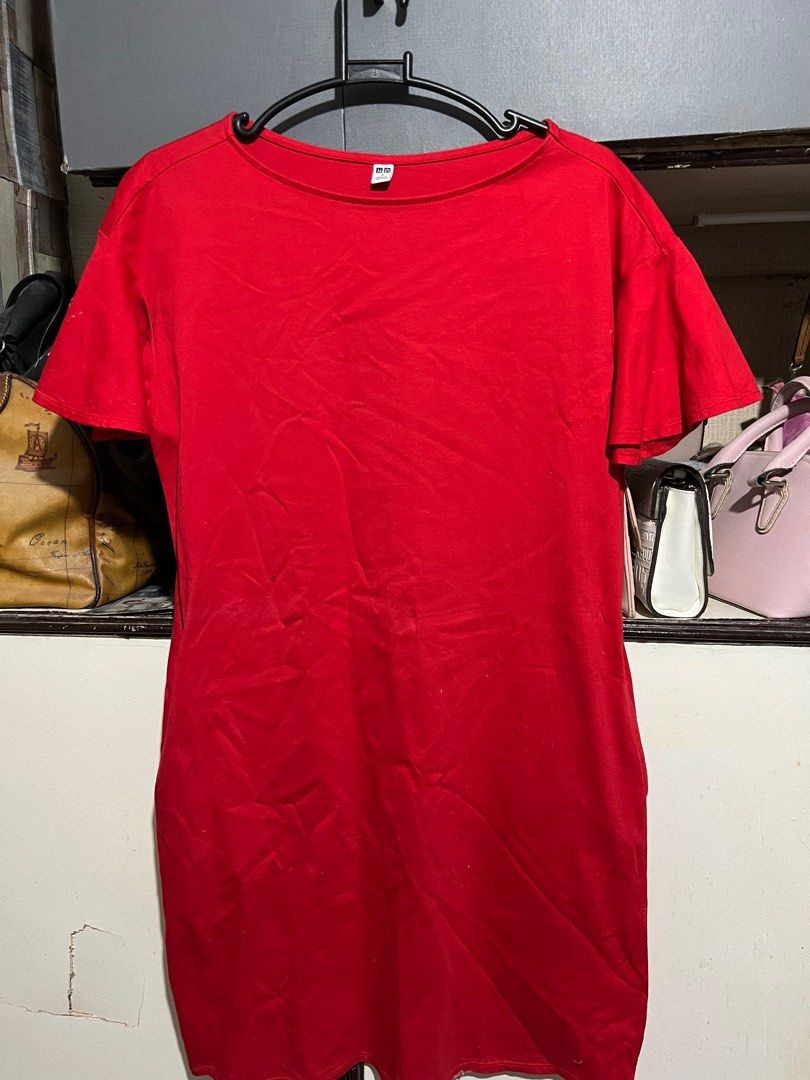 Uniqlo mercerized dress (Category: Dresses) located in Los Banos. Submitted by chezka024 (Listing ID 1338136570, Image 2). Description: Worn once only No issue and good as new Small .