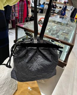 （分類：）位於 。 由 leea0705 提交（商品編號 1338261004，圖片 1）。簡介： 。