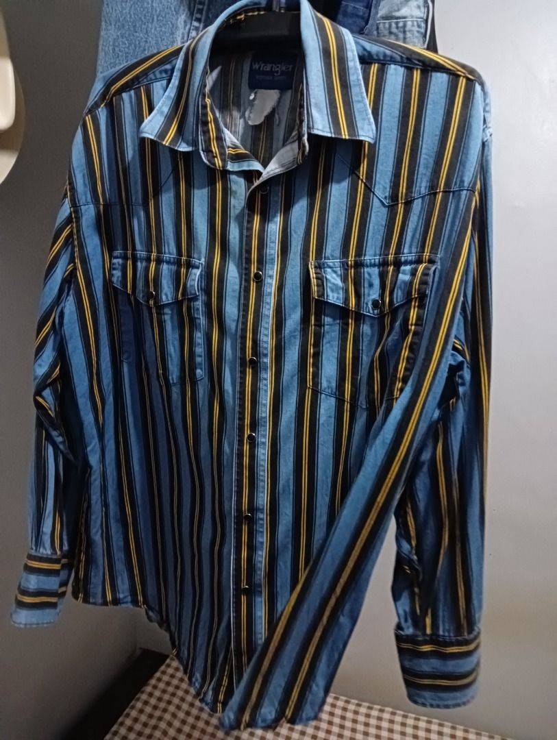Wrangler Brushpopper Western Shirt (Category: Formal Shirts) located in Imus. Submitted by vancabrera11 (Listing ID 1338273796, Image 3). Description: Wrangler Western Shirt (Brushpopper) vintage striped pattern with pearl snaps size: XL (L29 W25) 200.