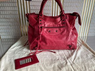 (Category: ) located in . Submitted by theegluxe (Listing ID 1293768774, Image 1). Description: .