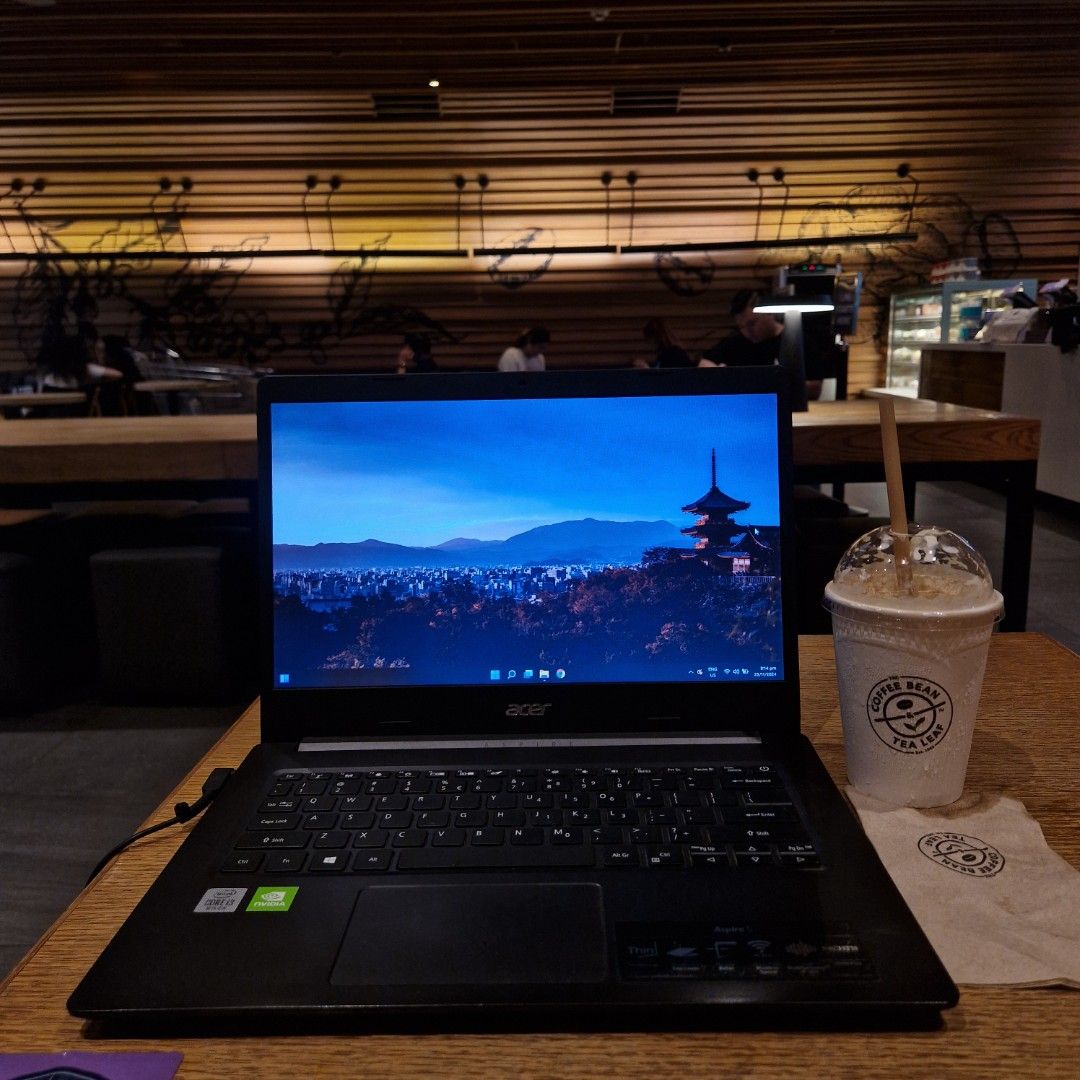 ACER ASPIRE 5 (AN514-52G) (Category: Laptops & Notebooks) located in Quezon City. Submitted by jpjpjp_01 (Listing ID 1338364863, Image 3). Description: FS: ACER ASPIRE 5 (AN514-52G) 🔸Processor: Intel Core i3-10110U Processor (4M Cache, up to 4.10 GHz) 🔸GPU: NVIDIA GeForce MX250 with 2 GB of dedicated GDDR5 VRAM 🔸Storage: 128GB SSD, 1 TB HDD 🔸RAM: 8 GB (upgraded) 🔸Display: 14" HD 1366 x 768 resolution Acer ComfyView™ 🔸AUDIO: Acer TrueHarmony