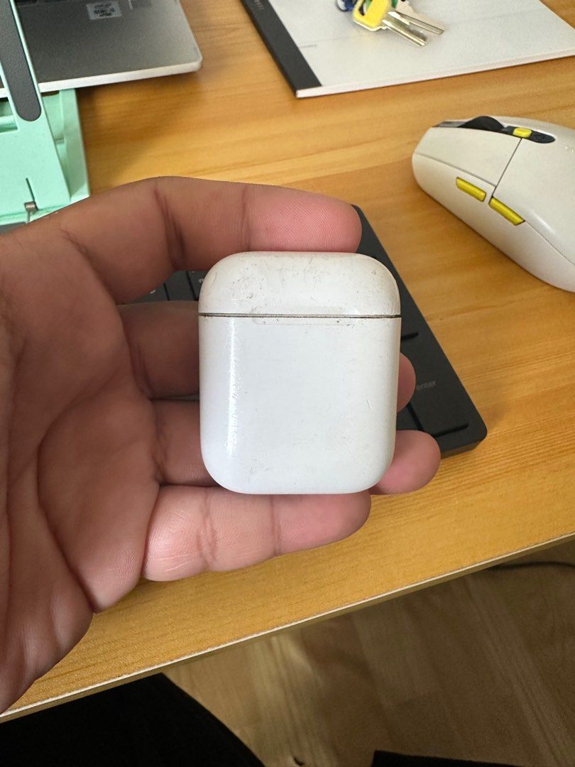 Apple Airpod Pro 1st 2024 generation “only left pod”