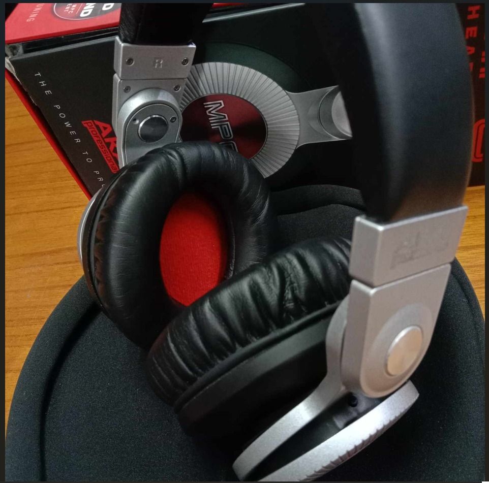 Akai MPC music production & Dj studio headphone; 300, Audio, Headphones ...