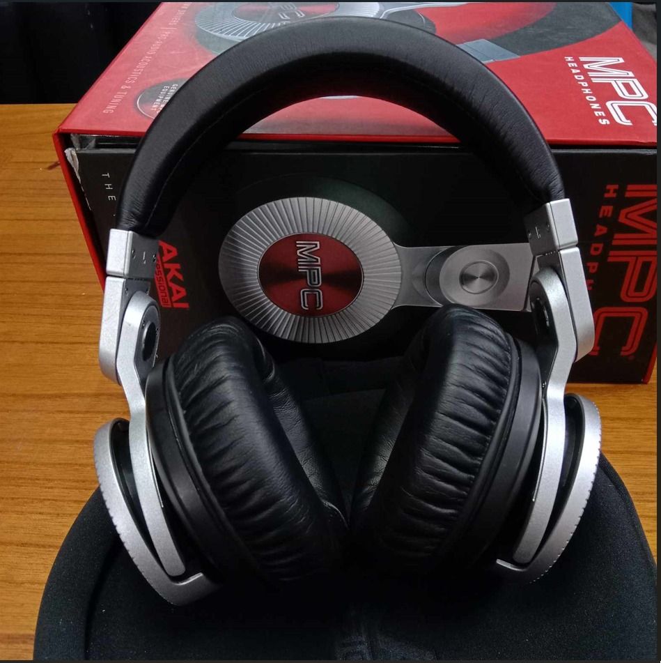 Akai MPC music production & Dj studio headphone; 300, Audio, Headphones ...