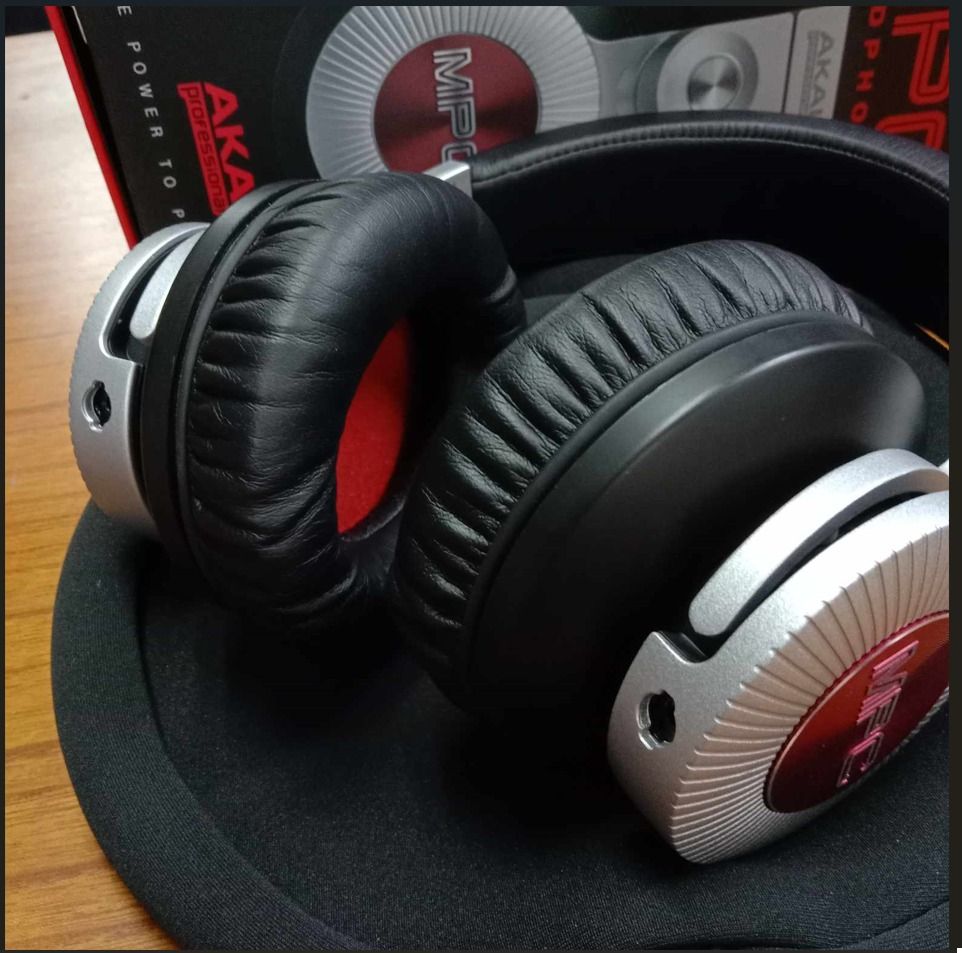 Akai MPC music production & Dj studio headphone; 300, Audio, Headphones ...