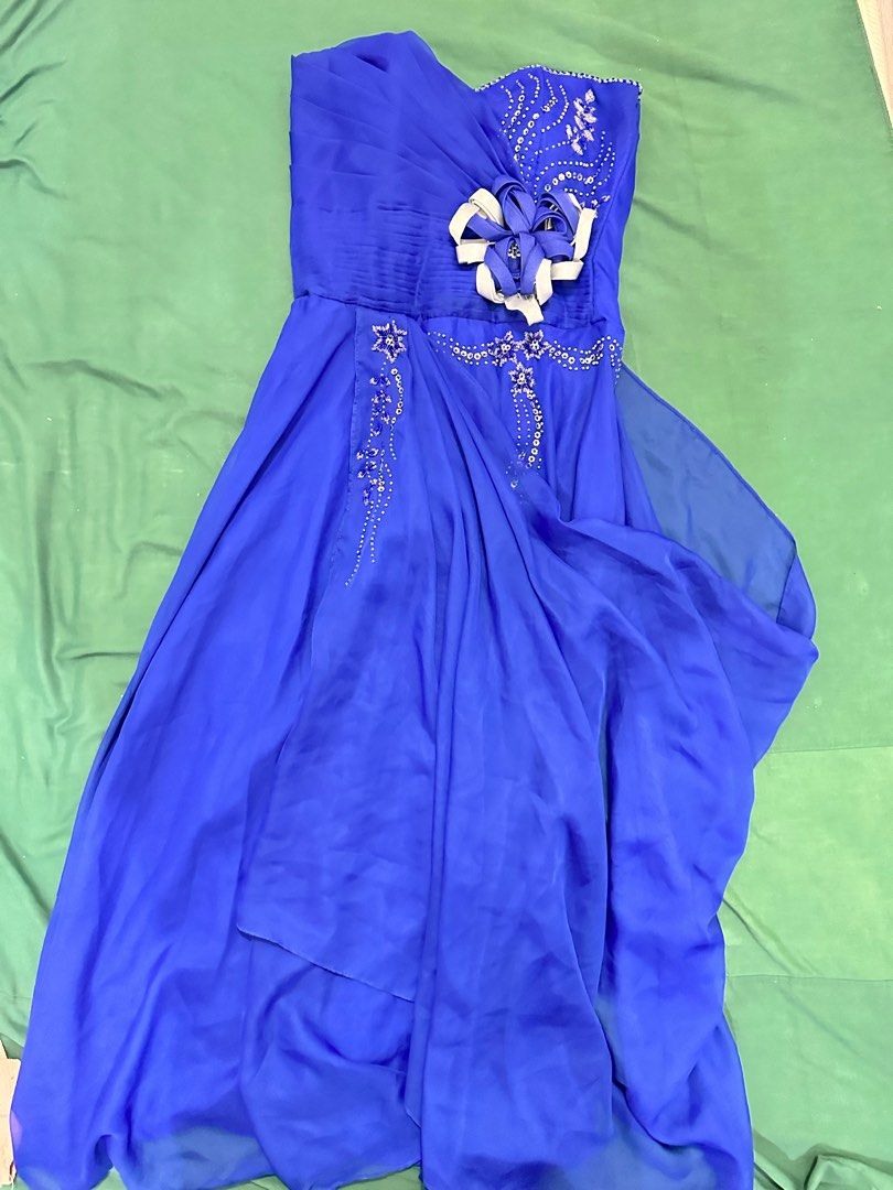 Blue dress double lining for formal attire (Category: Evening dresses & gowns) located in Quezon City. Submitted by karenswift13 (Listing ID 1338403102, Image 3). Description: Blue dress with design. Good for prom, events and others.