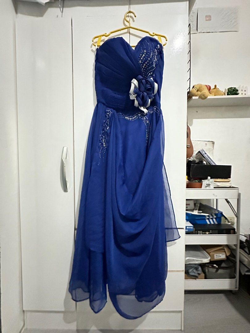 Blue dress double lining for formal attire (Category: Evening dresses & gowns) located in Quezon City. Submitted by karenswift13 (Listing ID 1338403102, Image 2). Description: Blue dress with design. Good for prom, events and others.