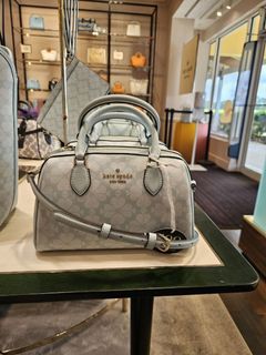 (Category: ) located in . Submitted by hersbags (Listing ID 1338336310, Image 1). Description: .