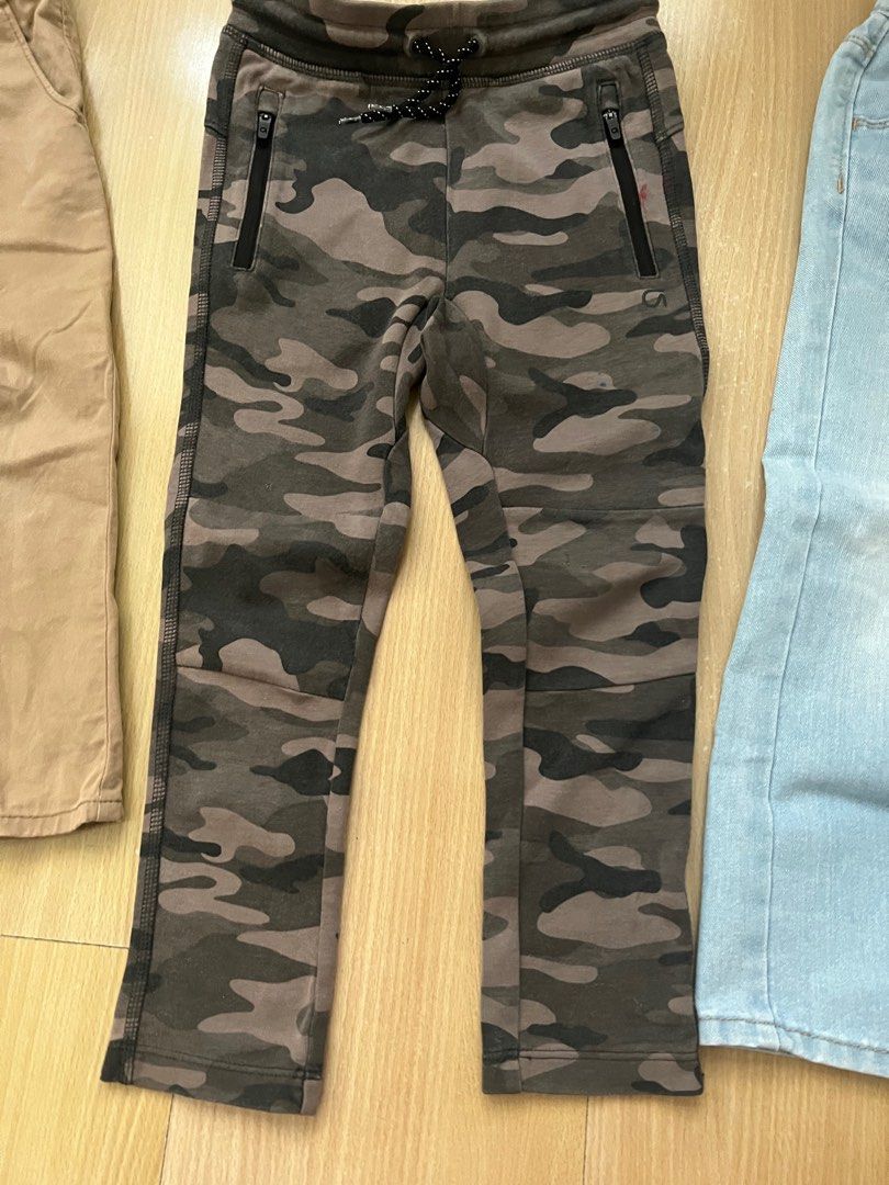 Branded pants 3-5 yrs old (Category: Babies & Kids Fashion) located in Quezon City. Submitted by _hellopanda (Listing ID 1338312143, Image 3). Description: Beige Old Navy 2T GAP camo joggers 4T Old Navy Jeans 4T.