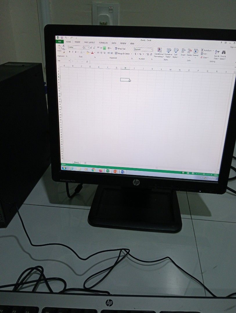 Complete set computer desktop (Category: Desktops) located in Bukit Beruang. Submitted by arissahumaira (Listing ID 1338339574, Image 3). Description: .
