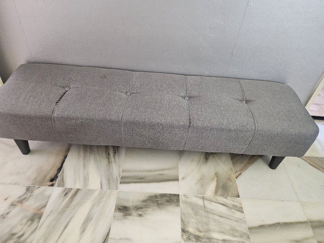 Couch (Category: Sofas) located in Kuala Lumpur. Submitted by itemsforsale01 (Listing ID 1338367565, Image 3). Description: .