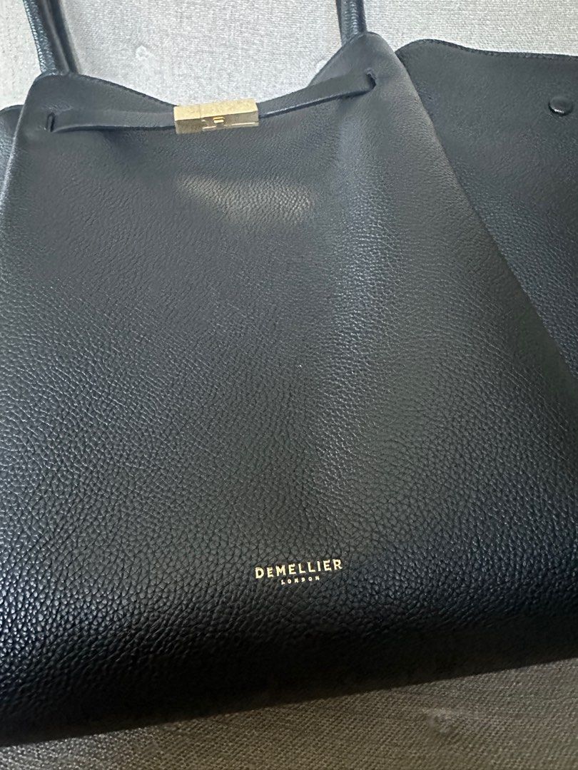 Demellier The New York (Category: Luxury Bags & Wallets) located in Binan City. Submitted by the_declutter_queen (Listing ID 1338393918, Image 2). Description: 💯 original Bought it brand new from a trusted online seller Complete inclusions except for the box Don’t buy if in doubt Ok for meet up for sure buyers Price posted is final - no more haggling pls.