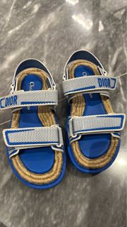 (Category: ) located in . Submitted by nikegoddess75 (Listing ID 1338408269, Image 1). Description: .
