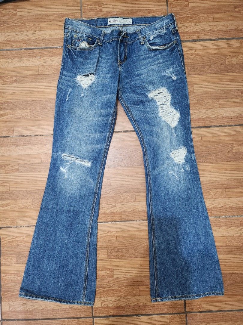 Hollister patched jeans clearance