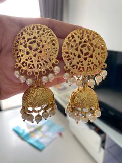 (Category: ) located in . Submitted by ava_preciousgem (Listing ID 1338339083, Image 1). Description: .