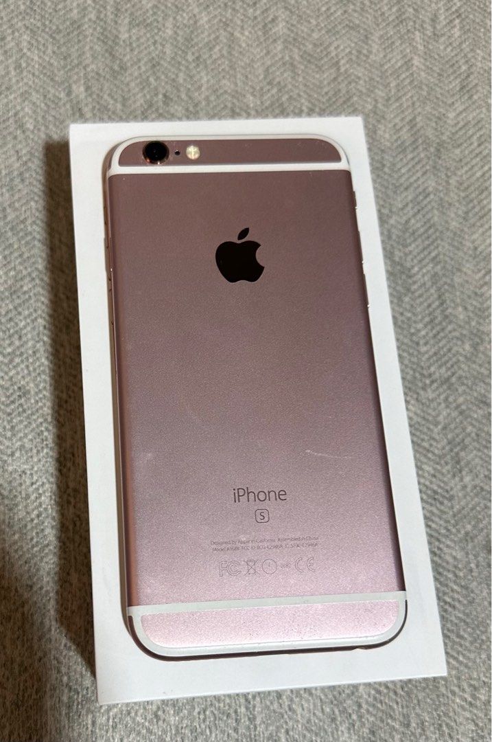 iPhone 6S (64 GB) (Category: iPhone 6 Series) located in Mandaluyong City. Submitted by msi17 (Listing ID 1338396809, Image 3). Description: iPhone 6S (64 GB) - First owner - No history of repair but in well used condition - Battery Health: 67% (original battery) - With box and unused headset - Open to any sim - Issue : with LCD crack at the bottom part but still functional and screen is readable; minor scratches at the back and side.