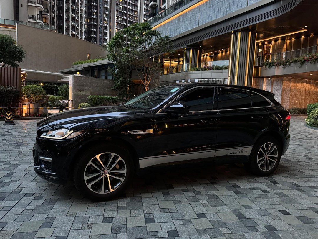 Jaguar F-Pace 2.0 Prestige Auto62863128550018112