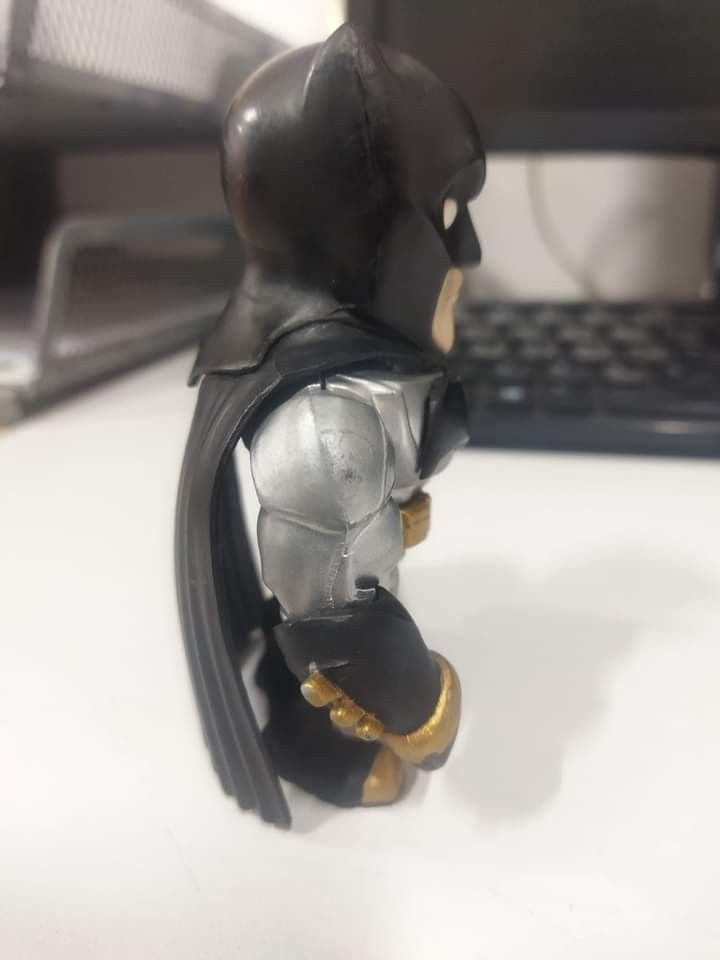 Metals Die Cast - Batman (M1) (Category: Vehicle & Diecast Models) located in Manila. Submitted by iamfranxxx68452 (Listing ID 1338410304, Image 2). Description: Batman vs. Superman Metals Die Cast - Batman (M1) For only 450 pesos. Tondo/Cavite loc📍 Ship thru J&T or Lalamove.