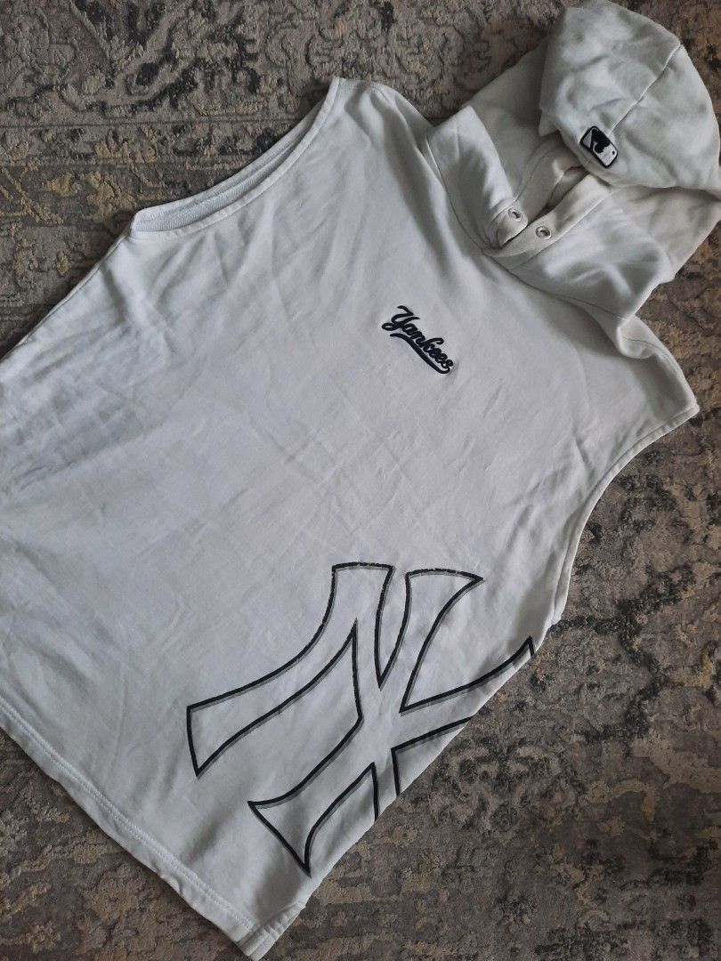 Original MLB Yankees Sleeveless Hoodie Men s Fashion Tops Sets Hoodies on Carousell