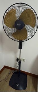 (Category: ) located in . Submitted by volzattic (Listing ID 1338469138, Image 1). Description: .