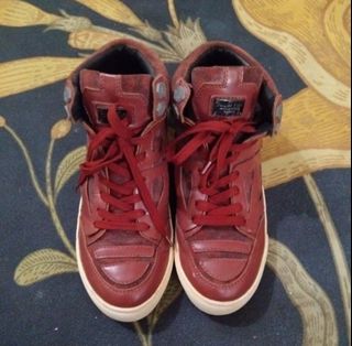 (Kategori: ) berada di . Dikirim oleh sepatuku88_medan (ID iklan 1338412414, Gambar 1). Deskripsi: .