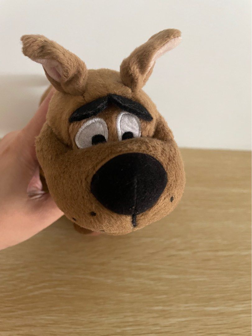 Scooby Doo Plush Toy (Category: Plushies & Soft Toys) located in Quezon City. Submitted by shopgood_mnl (Listing ID 1338410037, Image 3). Description: with signs of battery leakage.