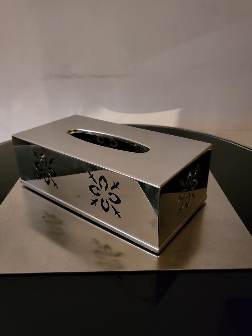 Stainless Tissue Holder (Rectangular) (Category: Towels, Napkins & Holders) located in Pasig City. Submitted by shirls08 (Listing ID 1338339267, Image 3). Description: .