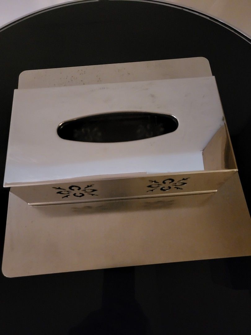 Stainless Tissue Holder (Rectangular) (Category: Towels, Napkins & Holders) located in Pasig City. Submitted by shirls08 (Listing ID 1338339267, Image 2). Description: .