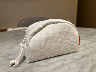 （分類：）位於 。 由 catmir 提交（商品編號 1338318357，圖片 1）。簡介： 。