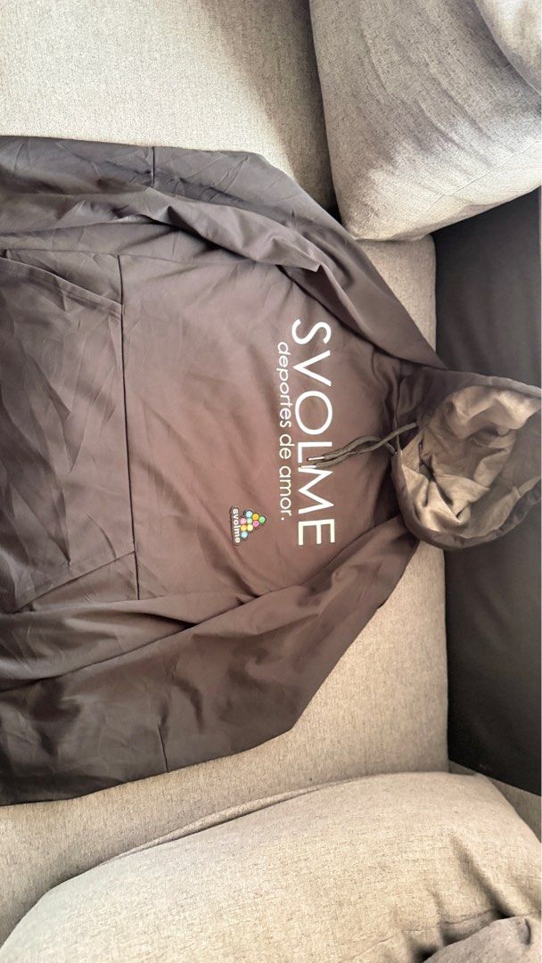 Svolme Men’s hoodie (Category: Coats, Jackets and Outerwear) located in Navotas City. Submitted by papi404 (Listing ID 1338340338, Image 2). Description: Firs M to L Dimes: 21x27 Japanese Sports brand https://shop.svolme.net/view/category/472.