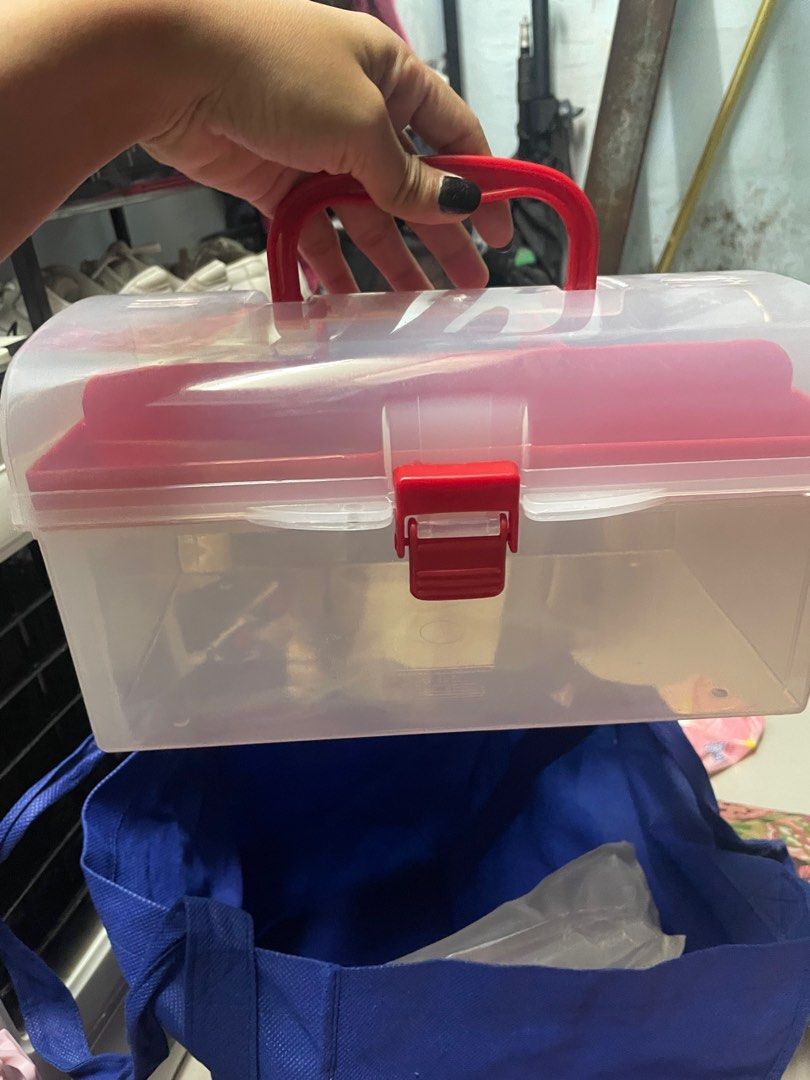 Tackle Box (Category: Medical Supplies & Tools) located in Caloocan City. Submitted by mima_mhary (Listing ID 1338371815, Image 1). Description: .