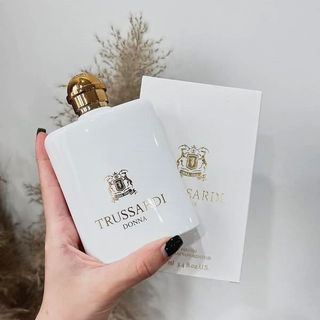 (Category: ) located in . Submitted by perfume.legend (Listing ID 1216966330, Image 1). Description: .