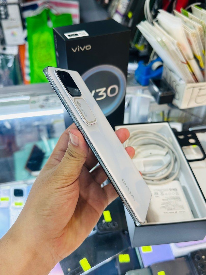 Vivo V30 5G 12/256GB Openline Global Version 99%smooth No issues (Category: Vivo) located in San Juan City. Submitted by saabangadgetshop (Listing ID 1338449696, Image 3). Description: Onhand | Pre-owned Vivo V30 5G 12/256GB OPENLINE NTC APPROVED NO HIDDEN ISSUES NO HISTORY OF REPAIR 99%Smooth TEST TO SAWA RESET ALL YOU WANT TEST ALL YOU WANT NOT REFURBISHED AUTHENTIC PHONE ALL WORKING (FREE 3UTOOLS) iPhones iPads only 🆓Freebies ✅Charger ✅Case ✅