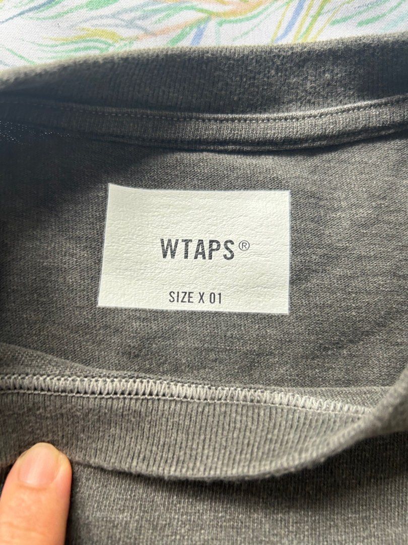 Wtaps Tshirt (Category: Tshirts & Polo Shirts ) located in Makati City. Submitted by olaxb (Listing ID 1338406504, Image 3). Description: WTAPS 813/SS/Cotton 100% 242ATDT-CSM04 Color: Black Size 01/Small Brand New Body Length - 73 Shoulder width - 53 Chest width - 57 Sleeve length - 20 .