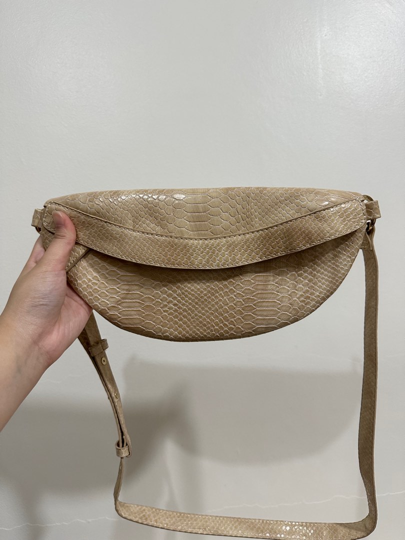 Zalora Pomelo crocodile belt bag Women s Fashion Bags Wallets Purses Pouches on Carousell