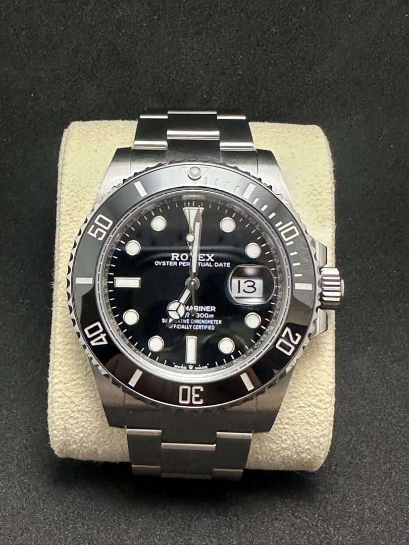 '21 Rolex Submariner Date (Category: Luxury Watches) located in Muntinlupa City. Submitted by on.the.dot.timepieces (Listing ID 1338585103, Image 2). Description: ‼️Repriced‼️ Year: 2021 Brand: Rolex Model: Submariner Ref.: 126610LN Diameter: 41mm AD: Foreign Power Reserve: 70h Inclusions: COMPLETE. Authenticity Card, Manual, Warranty, Double box, green tag, white tag Aesthetic rating: 9.7/10 Unpolished, untouched 718,000 slightly negotiable.