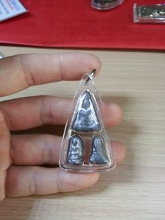 （分類：）位於 。 由 kitthaiamulets 提交（商品編號 1338478352，圖片 1）。簡介： 。