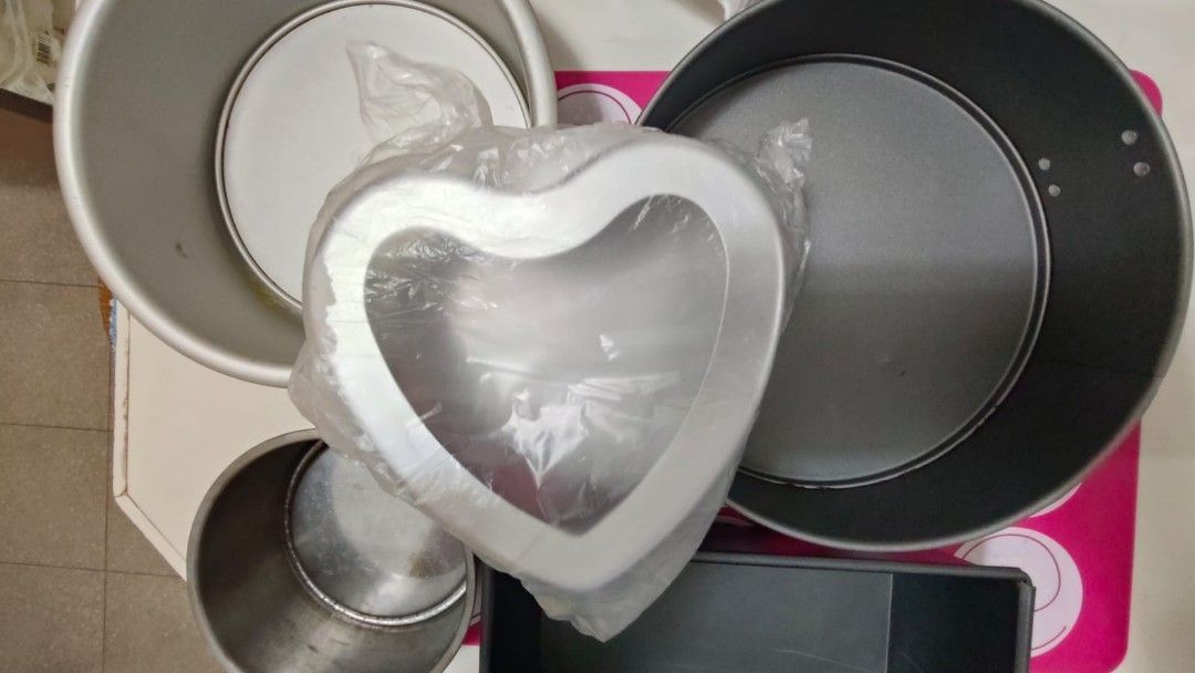 Baking mould