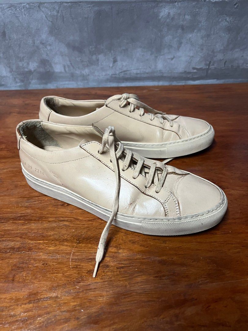 Common Projects Achilles Low Natural 39 (Category: Sneakers) located in Quezon City. Submitted by mocirne (Listing ID 1338558110, Image 3). Description: .