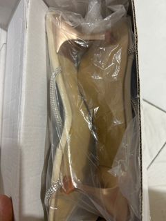 (Category: ) located in . Submitted by netzzky (Listing ID 1338489477, Image 1). Description: .