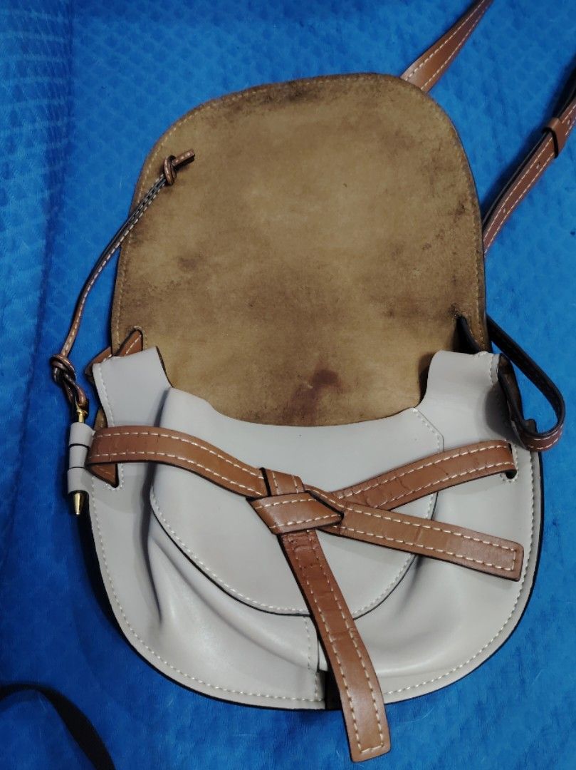 Loewe miNI gate bag (Category: Luxury Bags & Wallets) located in Manila. Submitted by misswvnscart.ph (Listing ID 1338517601, Image 3). Description: Nego.. Nice actuall OriginaI.