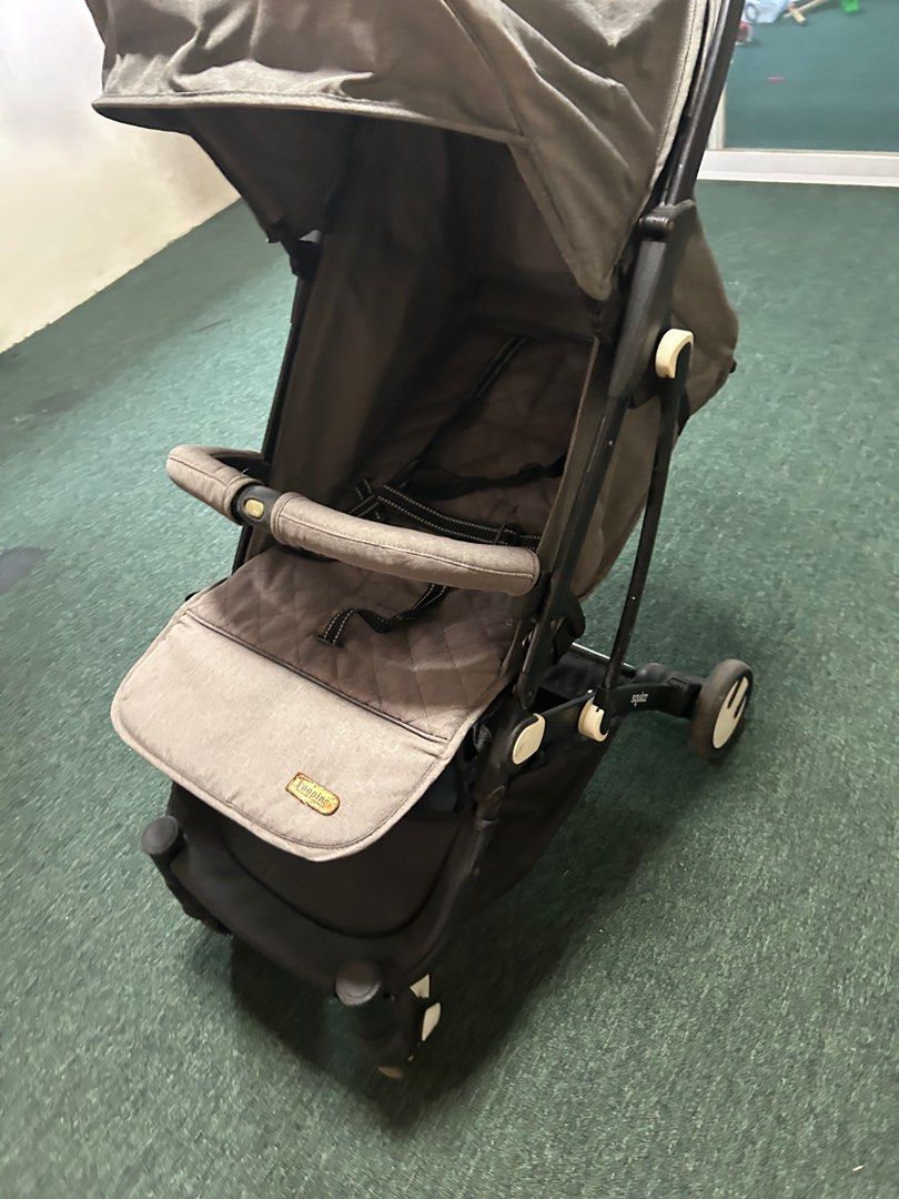 Looping squizz 3.0 stroller (Category: Strollers) located in Marikina City. Submitted by ashley_closet (Listing ID 1336332875, Image 2). Description: Di na kelangan, see pictures Lightweight cabin size.
