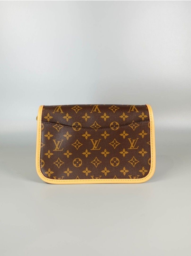 Louis Vuitton Diane PM Monogram (Microchip) (Category: Luxury Bags & Wallets) located in Taguig. Submitted by pursemaison (Listing ID 1338531488, Image 3). Description: Louis Vuitton Diane PM Monogram (Microchip) ✨Php 143,000 *Additional 4% for straight credit card payments *Available for 4 months layaway with 1% interest per month *BDO credit card up to 36 mos & Citibank credit card up to 24 mos (with interest) CONDITION: Like new with minor sta