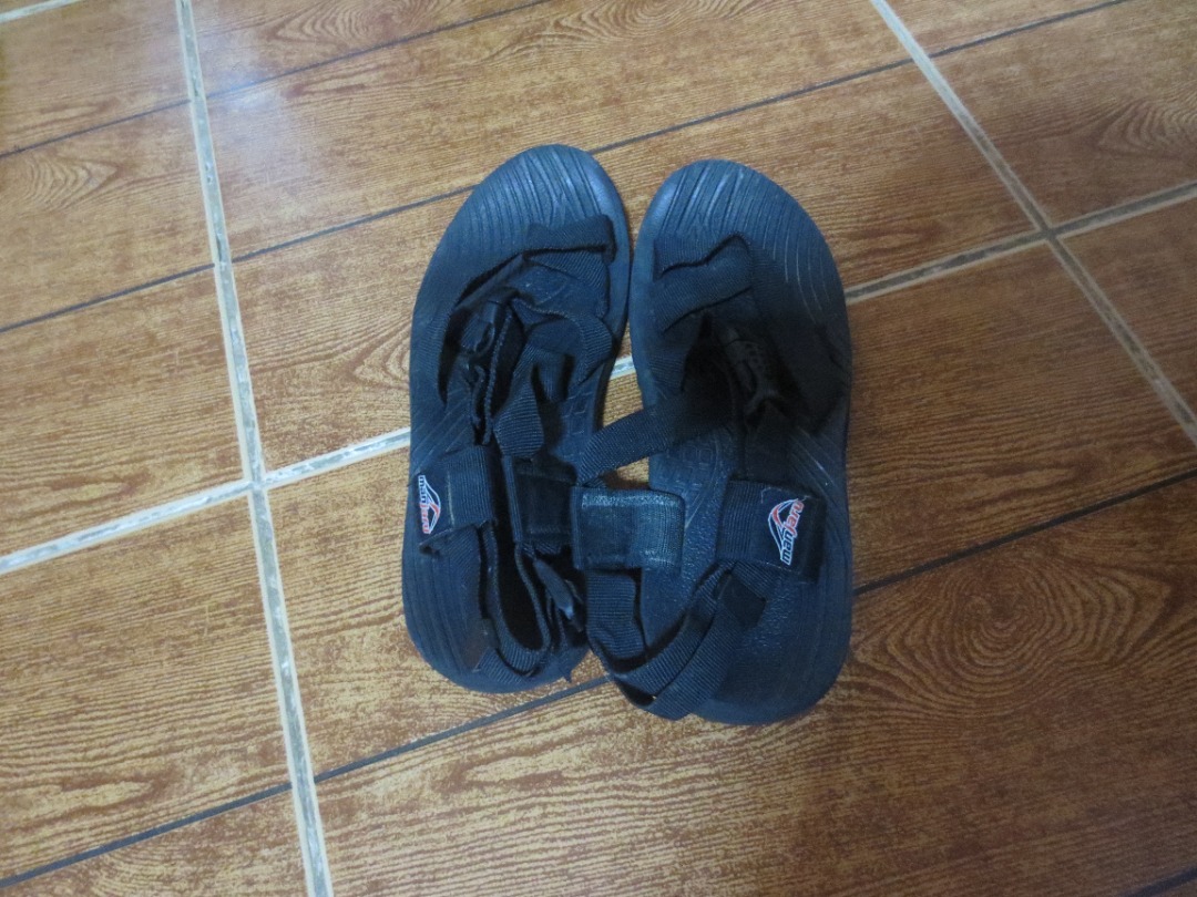 manjaru yapak hiking sandals Sports Equipment Hiking Camping on Carousell