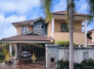 (Category: ) located in . Submitted by anneazman (Listing ID 1338636643, Image 1). Description: .