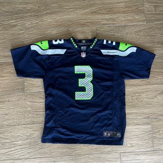 (Category: ) located in . Submitted by threadenthriftofficial (Listing ID 1338551507, Image 1). Description: .