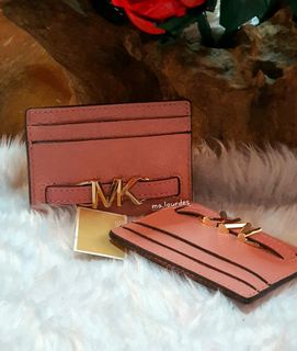 (Category: ) located in . Submitted by rmlrluxfinds (Listing ID 1338641790, Image 1). Description: .