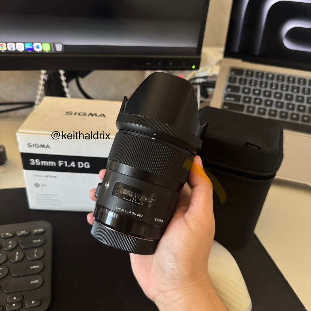SIGMA Art 35mm F1.4 Canon Mount, Photography, Lens & Kits on Carousell